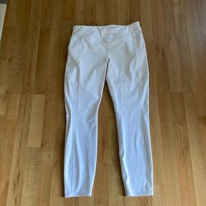 ATHLETA LEGGING WITH LASER CUT DETAILS